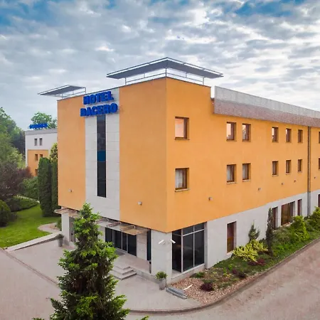 巴斯洛弗罗茨瓦夫高级酒店 酒店