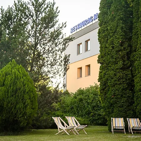 Premium Bacero Hotell 3*