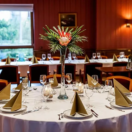 巴斯洛弗罗茨瓦夫高级酒店 酒店