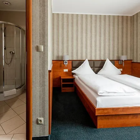 巴斯洛弗罗茨瓦夫高级酒店