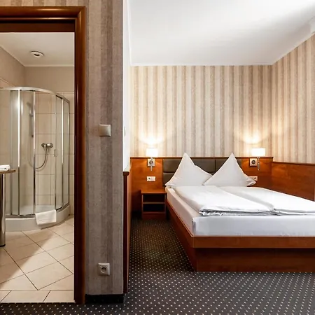 巴斯洛弗罗茨瓦夫高级酒店