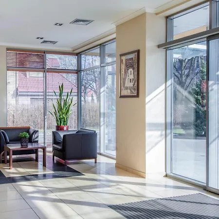 巴斯洛弗罗茨瓦夫高级酒店 弗罗茨瓦夫