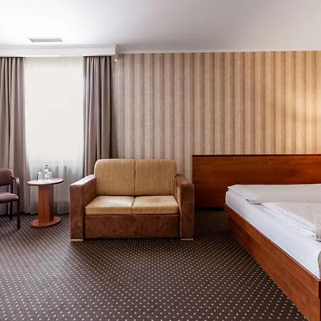 Premium Bacero Hotel