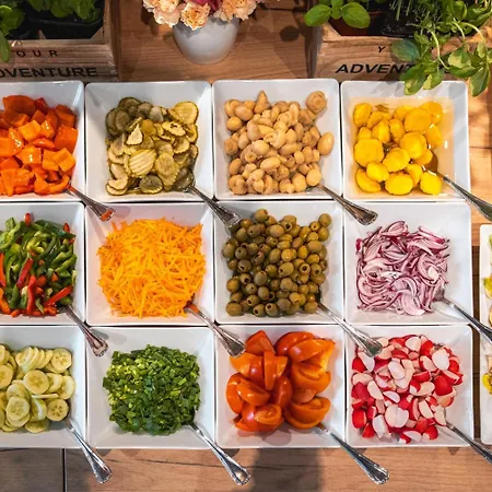 Premium Bacero Hotel 3*