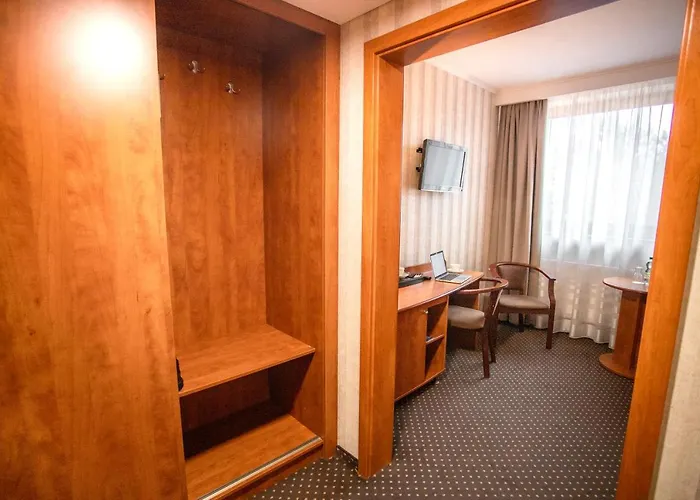 Premium Bacero Hotel