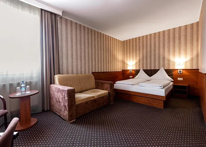 Premium Bacero Hotel